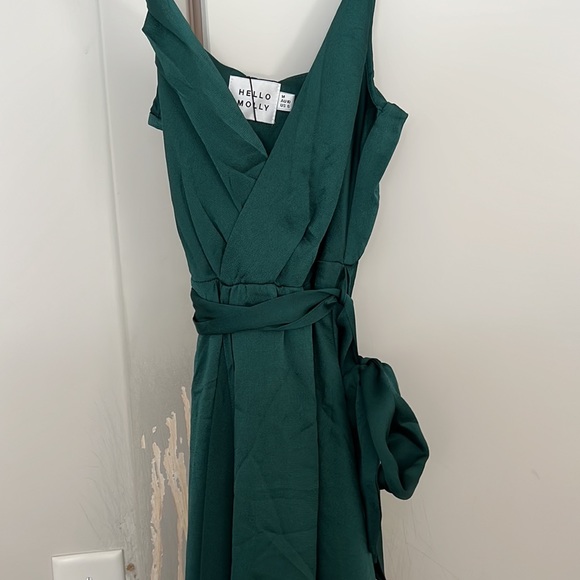 Hello Molly Green Midi Dress - Picture 2 of 3
